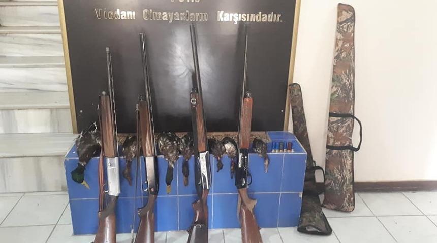 Ava kapalı alanda avlanma yapan 4 kişi, polise takıldı