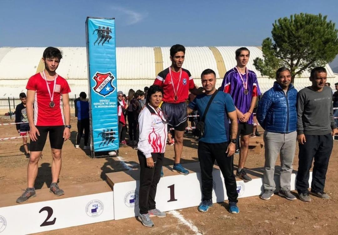 Yunusemreli atletlerden b&uuml;y&uuml;k başarı