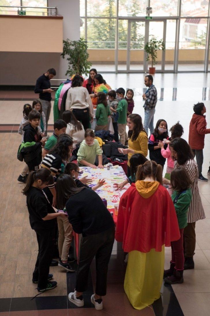 LÖSEV Fayda Kulübü’nden lösemili çocuklara moral etkinliği G4