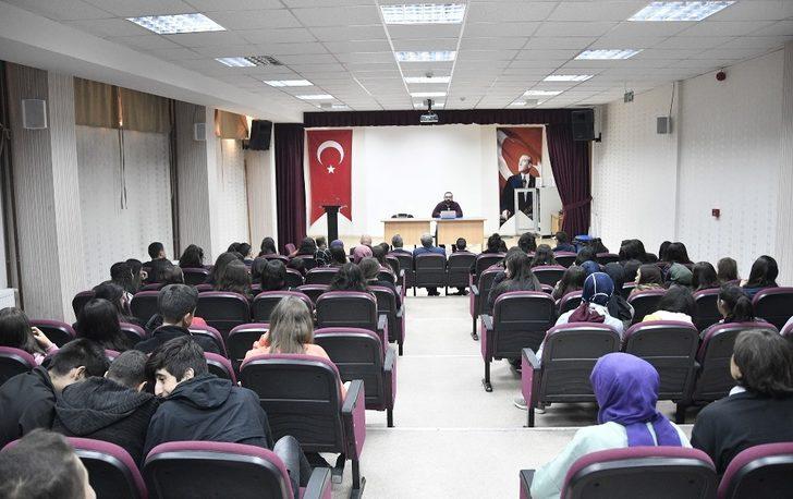 Öğrenciler yazarlarla buluştu G5