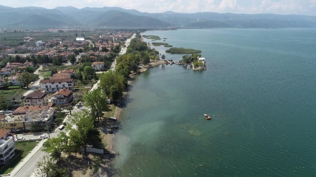 İznik&rsquo;teki 1500 yıllık bazilika su altı m&uuml;zesi olacak