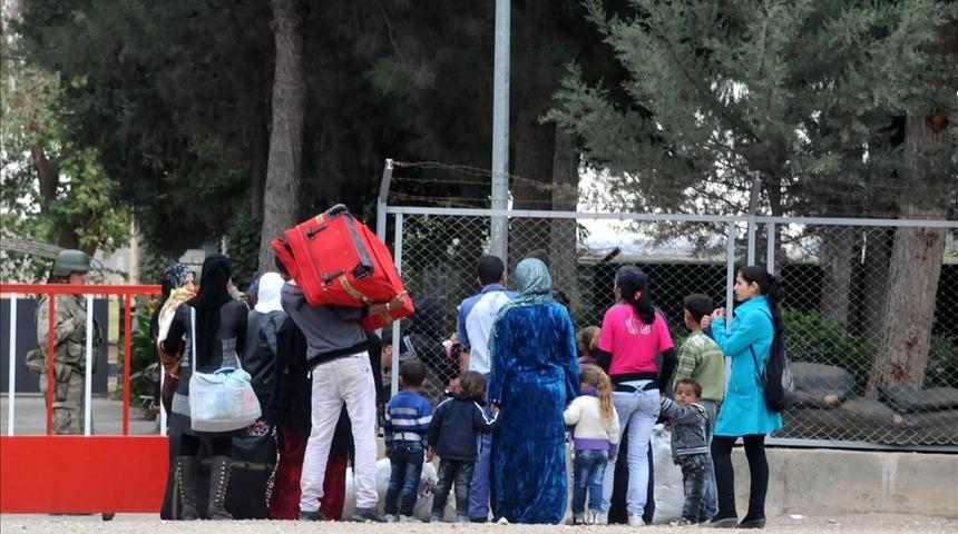 Dışişleri a&ccedil;ıkladı: Birka&ccedil; g&uuml;nde 100 bin insan Suriye'ye d&ouml;nd&uuml;