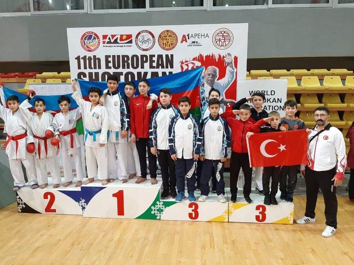 Biga Belediyesi karate sporcularının büyük başarısı G3