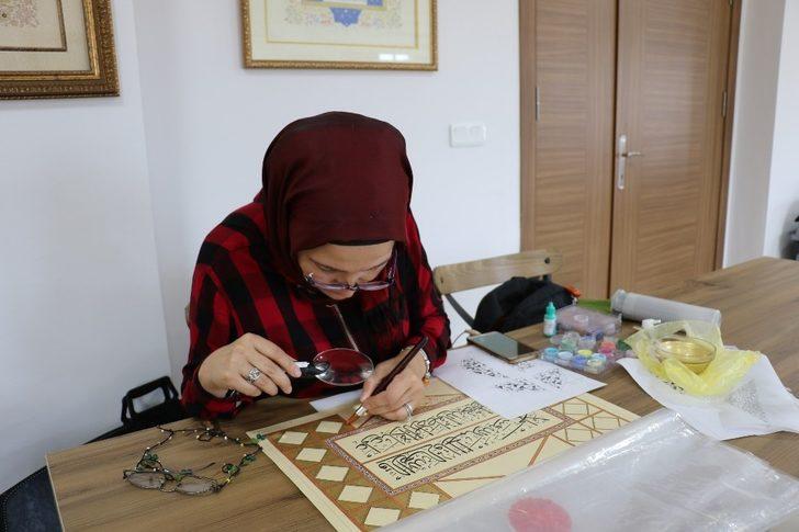 Yunusemre Belediyesi ile tezhip sanatını öğreniyorlar G2