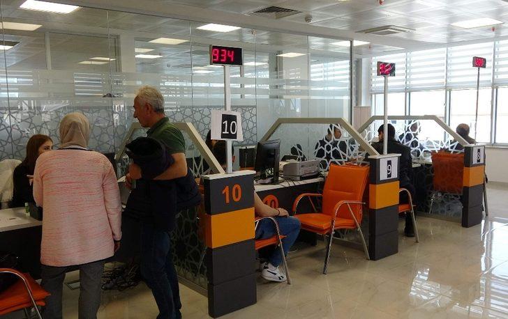 Ortahisar ilçesinin 3’te 2’si çipli kimlik kartını aldı G1