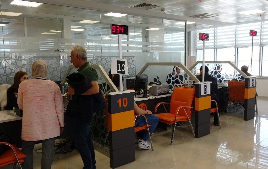 Ortahisar il&ccedil;esinin 3&rsquo;te 2&rsquo;si &ccedil;ipli kimlik kartını aldı