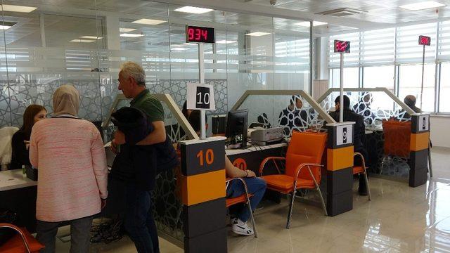 Ortahisar ilçesinin 3’te 2’si çipli kimlik kartını aldı