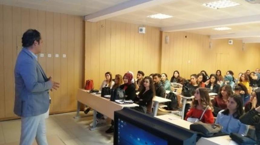 NEVÜ’de öğrenci-işveren buluşması gerçekleşti