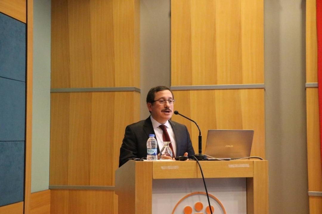 21. Y&uuml;zyılda T&uuml;rkiye-Rusya İlişkileri Paneli d&uuml;zenlendi