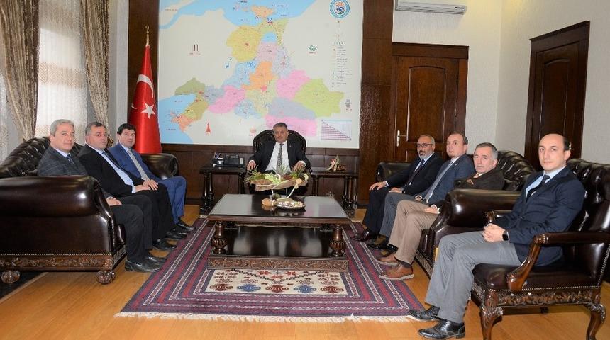 Muhasebeciler Vali Yazıcı&rsquo;yı ziyaret etti