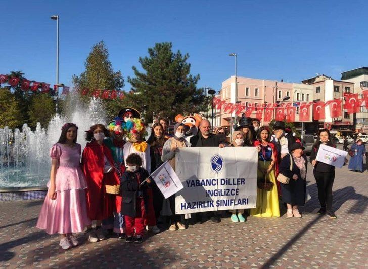 SAÜ Yabancı Diller bölümünden farkındalık yürüyüşü G1