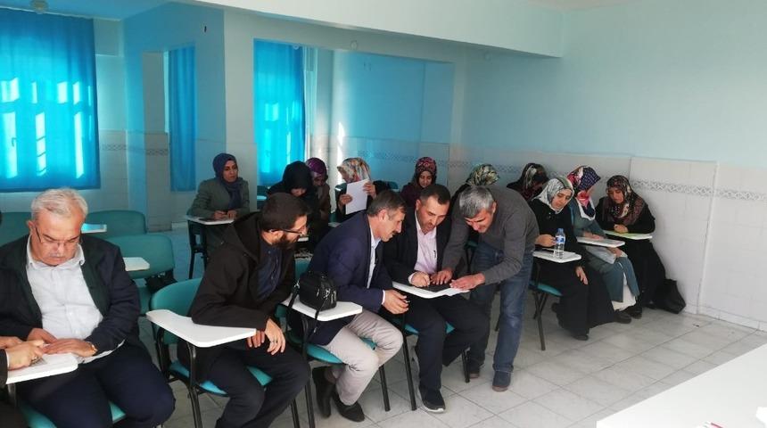 Din g&ouml;revlilerine Braille Alfabe kursu