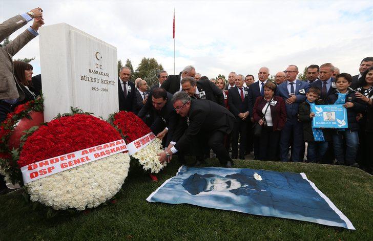 Bülent Ecevit vefatının 13'üncü yılında mezarı başında anıldı G3