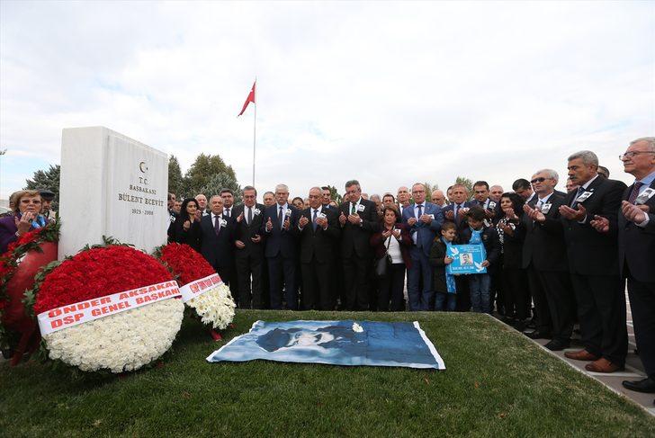 Bülent Ecevit vefatının 13'üncü yılında mezarı başında anıldı G4