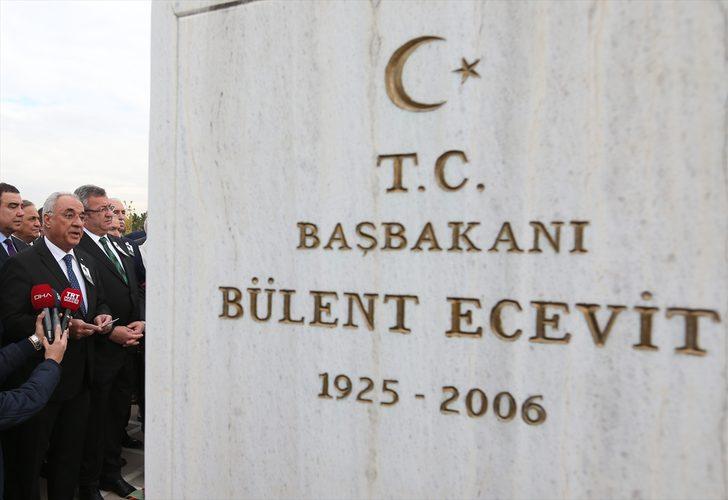 Bülent Ecevit vefatının 13'üncü yılında mezarı başında anıldı G5