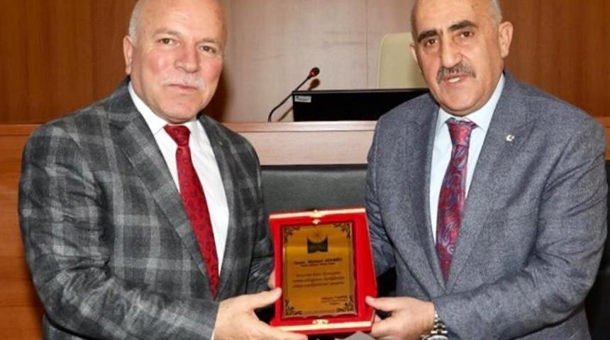 Tanfer, ikinci kez Erzurum Kent Konseyi Başkanı se&ccedil;ildi