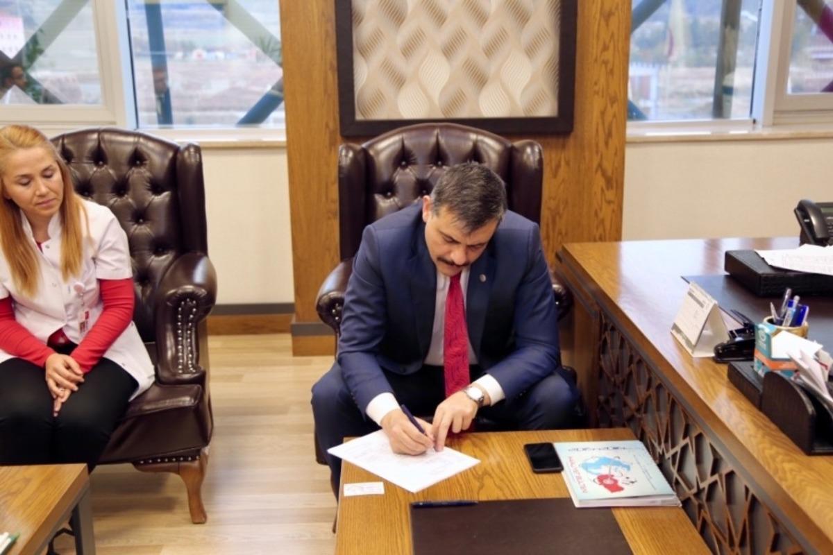 Vali &Ccedil;ift&ccedil;i, organlarını bağışladı