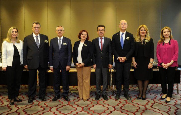 Yetersiz beslenme yaşlılarda ve ameliyat olanlarda risk nedeni G1