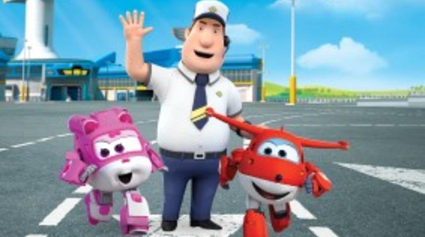 67 Burda&rsquo;da &Ccedil;ocuklar Mutluluktan U&ccedil;uyor