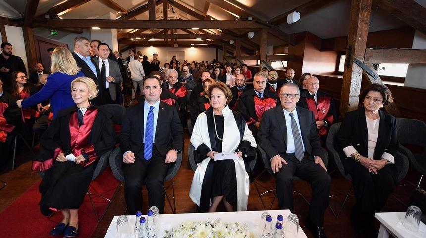 Mesut Yılmaz, ‘oğlunun hayali’ üniversitenin yeni akademik yılı açılışındaydı