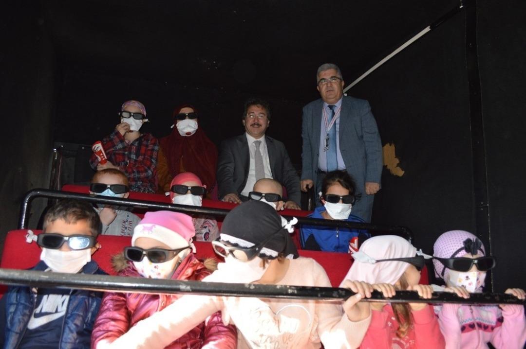 Kayseri Şehir Hastanesi&rsquo;nden L&ouml;semili &Ccedil;ocukları Heyecanlandıran S&uuml;rpriz