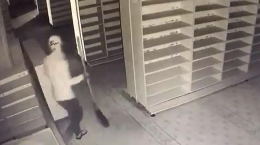 Caminin yardım paraları &ccedil;alındı