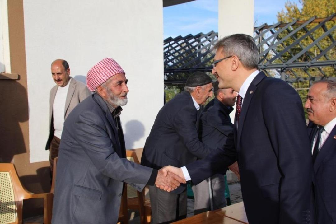 Vali Ekinci, &ldquo;Amacımız t&uuml;m vatandaşlarımızın yaşam standartlarını en iyi duruma getirmek&rdquo;