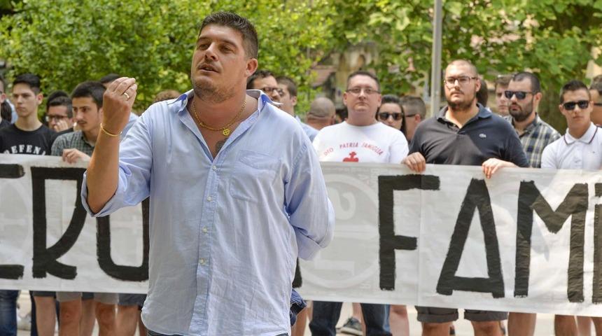 Balotelli'ye ırkçı hakarette bulunan tribün liderine ceza