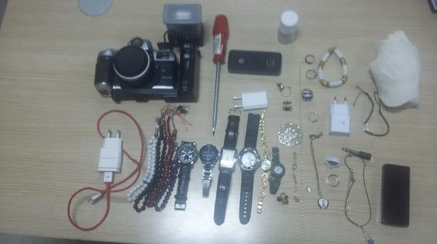 1 haftada 4 evden 150 bin TL&rsquo;lik hırsızlık yapan şahıs yakalandı