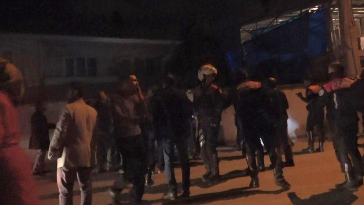 Kovalamaca çatıda bitti! Tabancasının mermisi bitince polislere kiremitlerle saldırdı! G5