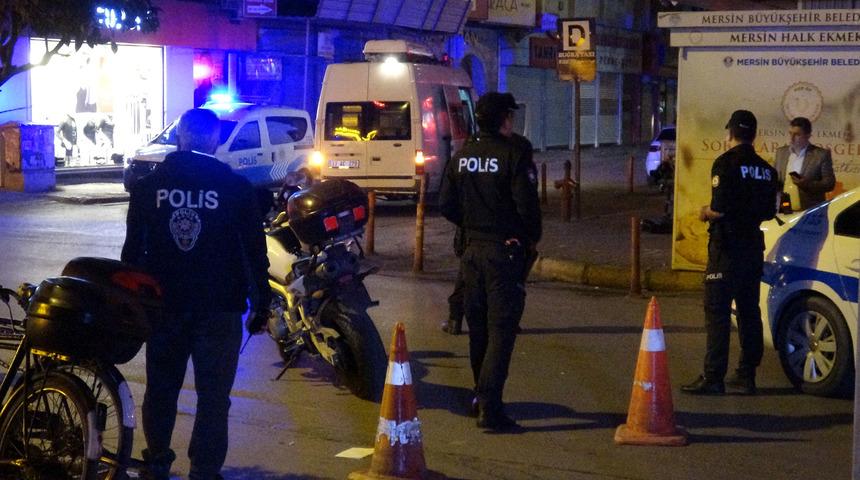 Caddeye bırakılan valiz paniğe neden oldu