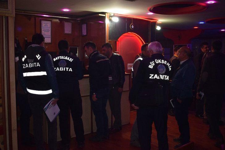 Malatya’da bir yolcu otobüsünde 2,5 kilo esrar yakalandı G4