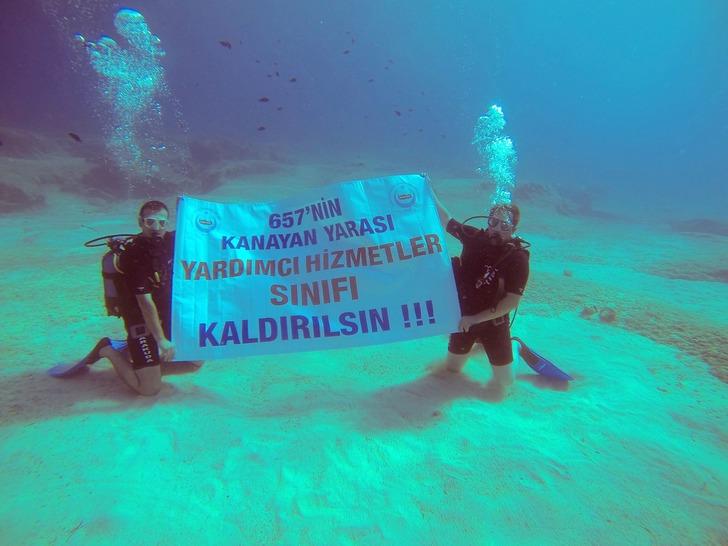 Sualtında çay içtiler! G3