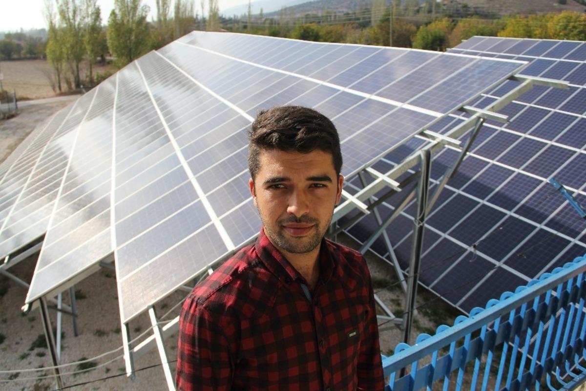 Arkadaşının tavsiyesiyle girdiği enerji sekt&ouml;r&uuml;nde &ouml;rnek oldu