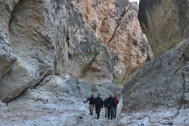 Karaleylek ve Saklıkapı kanyonları doğa tutkunlarını bekliyor G3