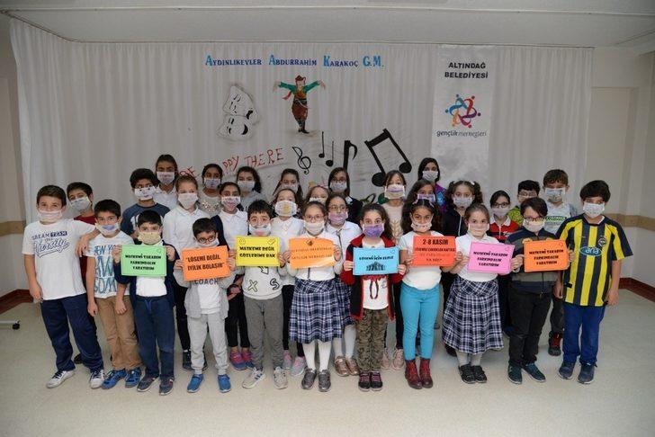 Lösemili çocuklar için maske taktılar G2