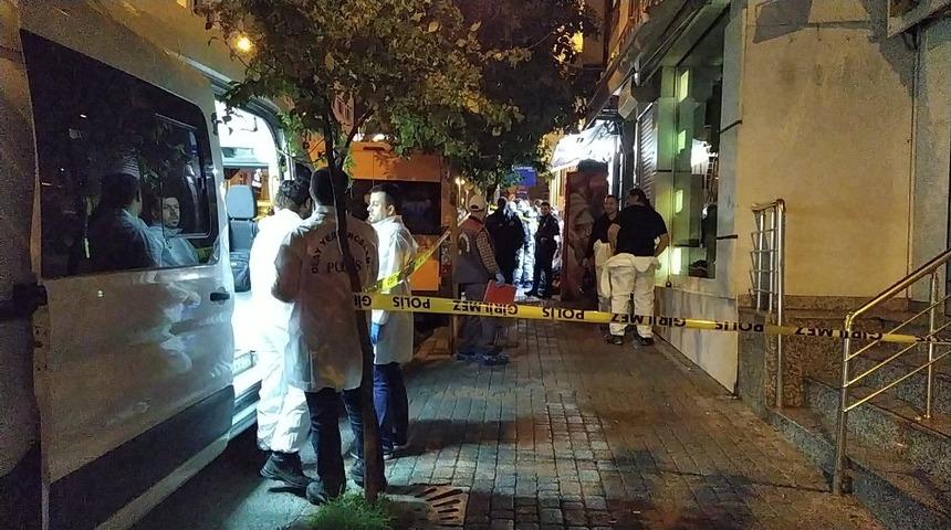 Fatih’te bir evde 2’si kadın 4 kardeşin cesedi bulundu