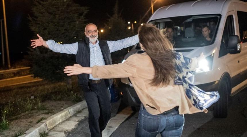 Haklarında tahliye kararı verilen Ahmet Altan ve Nazlı Ilıcak cezaevinden çıktı