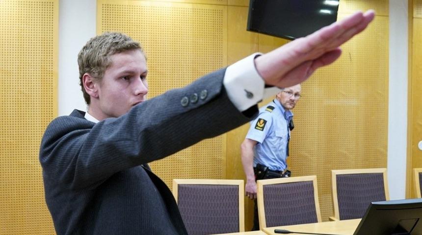 Cami saldırganı Nazi selamı verdi!