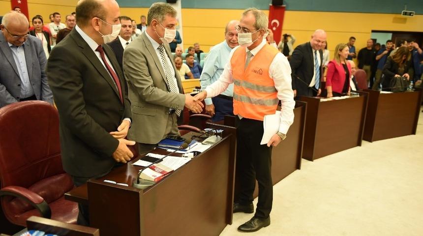 L&Ouml;SEV yeleği giyip, maske takarak meclis toplantısını yaptılar