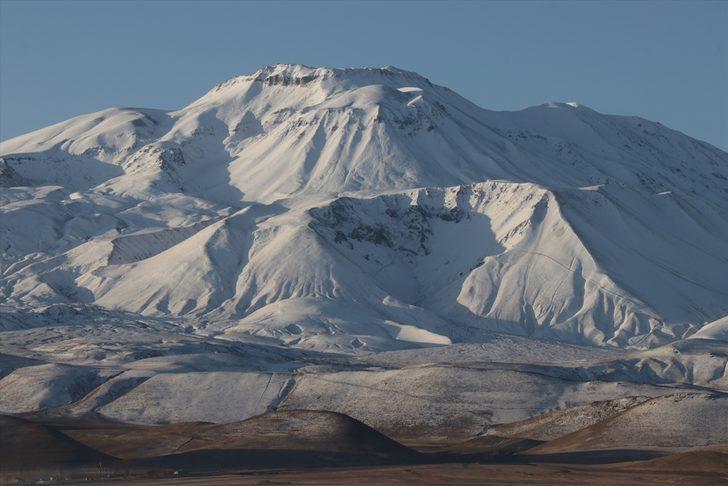 Süphan Dağı beyaza büründü G4