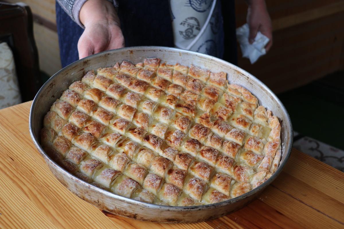 Salepli baklava yaptılar! B&uuml;y&uuml;k ilgi g&ouml;r&uuml;yor