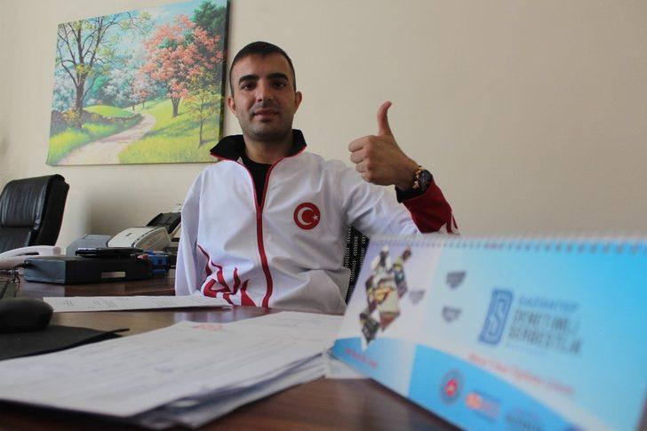 Tek kolu olmayan milli sporcu ayaklarıyla dünyaya meydan okuyor G3