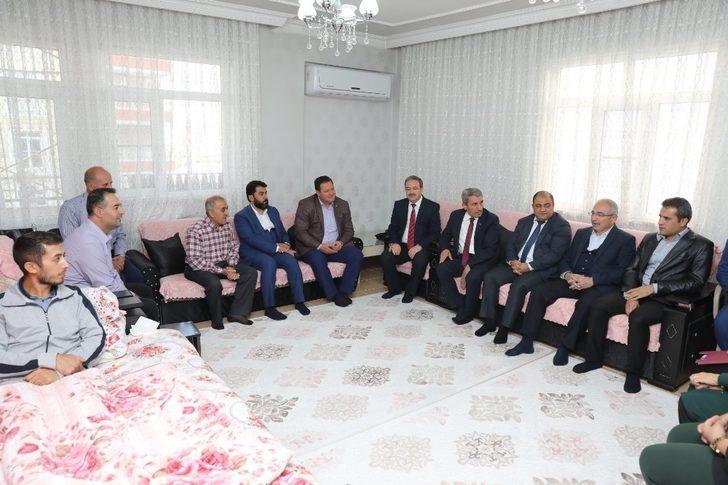 Vali Yaman, Barış Pınarı Harekatı gazisini ziyaret etti G3