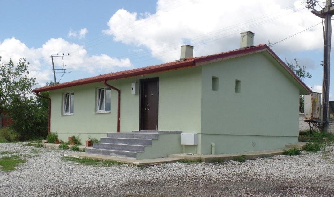 Harabe bina, k&ouml;y konağına d&ouml;n&uuml;şt&uuml;r&uuml;ld&uuml;