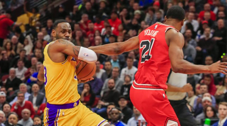 Cedi Osman'ın takımı Cleveland evinde Boston’a yenildi