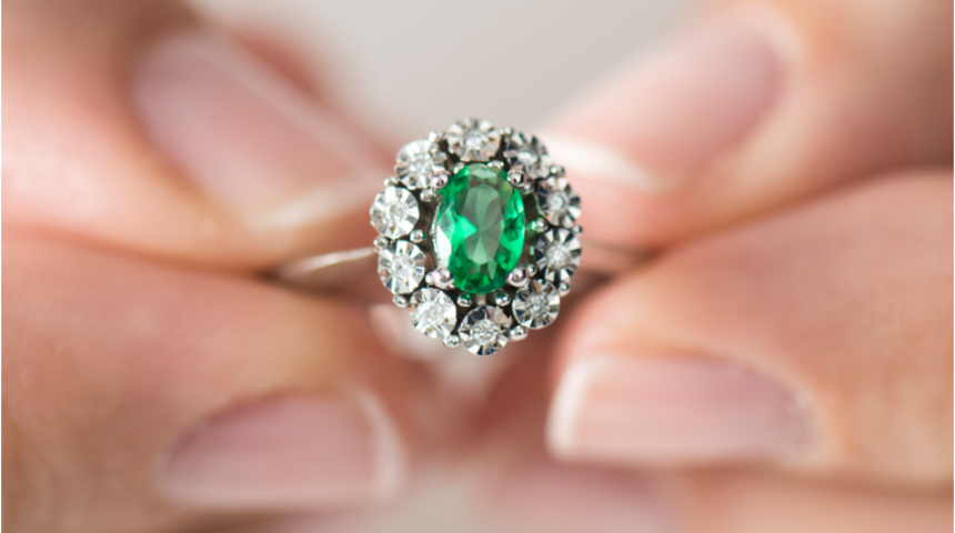 Şaşkına &ccedil;eviren istek! Karısı i&ccedil;in sperminden y&uuml;z&uuml;k yaptıracak