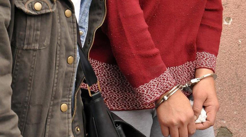 Üzerinde eroin bulunan Fransız kadın tutuklandı  