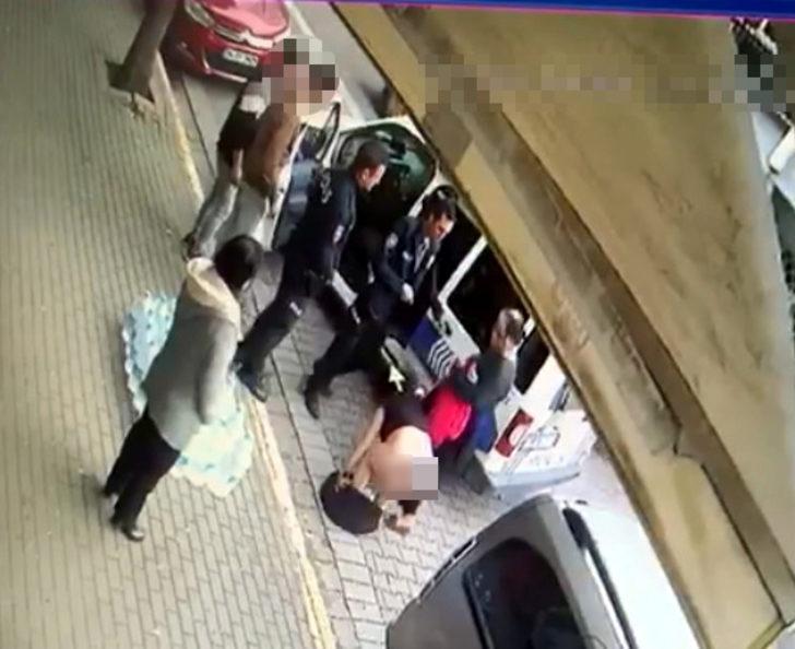 Parayı almakla suçlanınca sokak ortasında soyundu G3