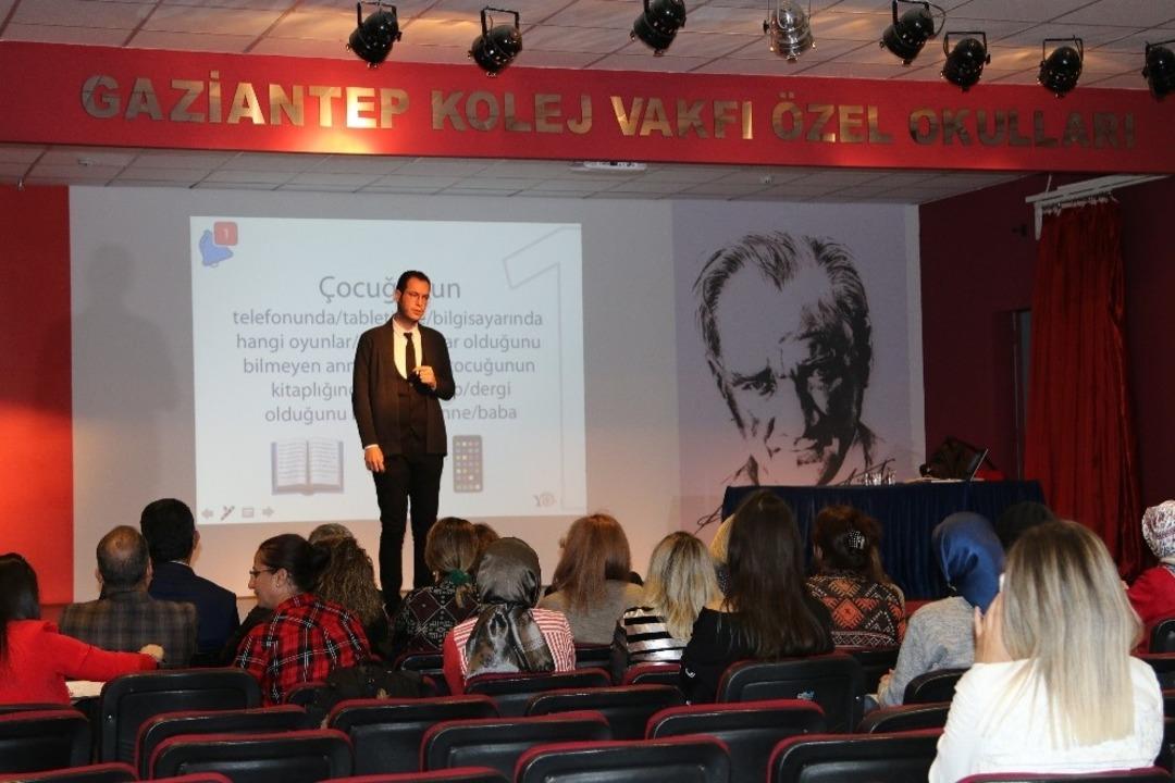 GKV&rsquo;de teknoloji bağımlılığı semineri